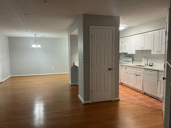 3704 Excalibur Ct APT 204, Bowie, MD 20716