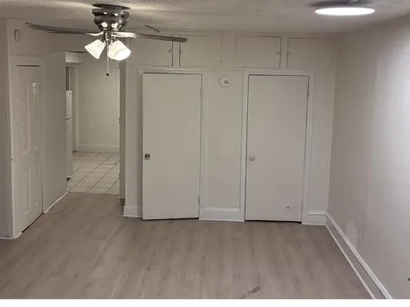 4001 Derby Manor Dr #1D, Baltimore, MD 21215