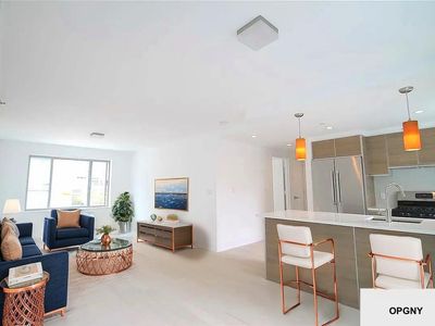 4705 5th St APT 305, Long Island City, NY, 11101