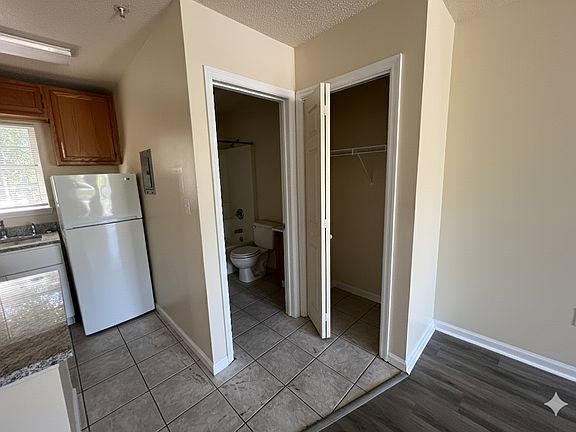 Plenty of storage space to keep your home tidy and organized.