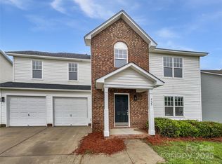 752 Raindrops Rd, Gastonia, NC 28054