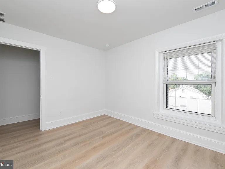 9 E Holly Ave #5 — Photo 12