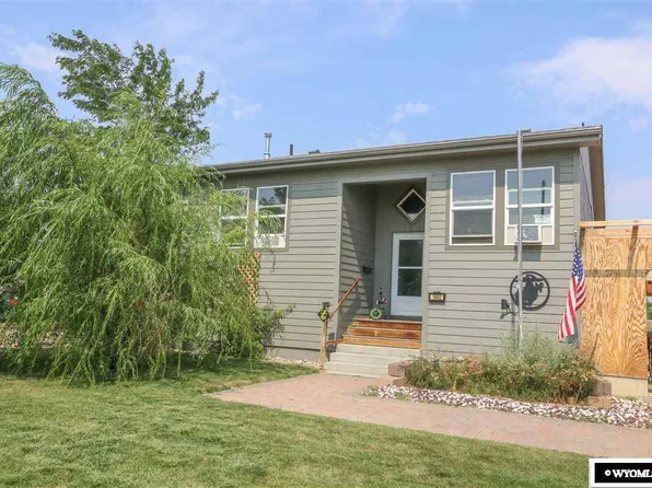 1940 Palomino Ave, Bar Nunn, WY 82601