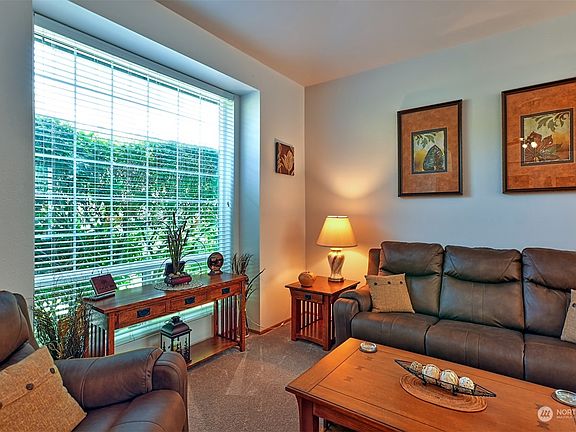 5th image of 6914 75th Drive NE