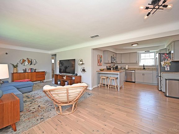 2nd image of 1157 Deblin Dr