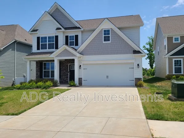 1577 Cambria Ct, Clover, SC 29710