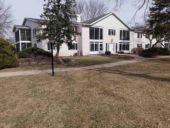 2nd image of 1518 Golf View Road #C