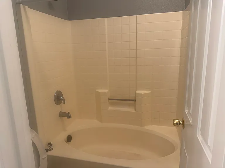 6605 Rabbit Hollow Way — Photo 2