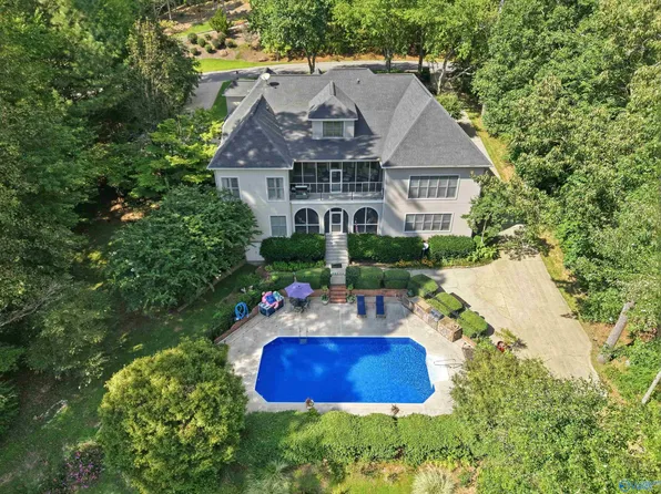 233 Fairway Dr, Cullman, AL 35057