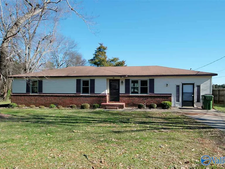 6206 Angus Cir NW — Photo 1