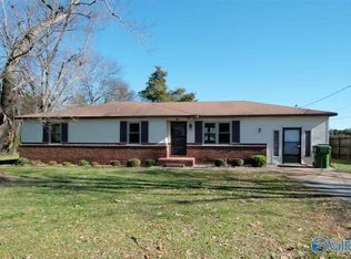 6206 Angus Cir NW, Huntsville, AL 35810