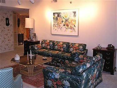 3rd image of 140 Fox Hollow Dr APT 403