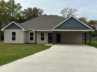 332 Silverstone Cir, Ponchatoula, LA 70454
