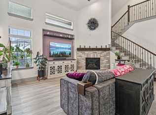 4325 Smokey Quartz Ln, Arlington, TX 76005