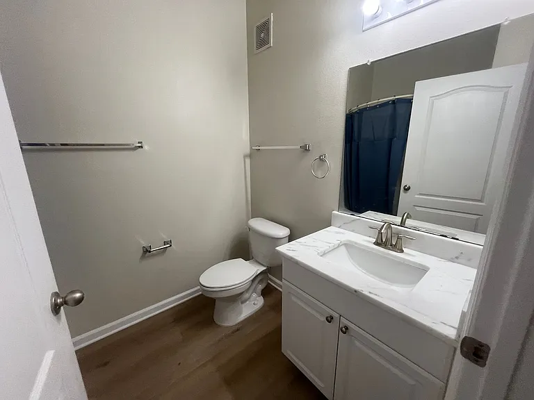 8819 Villa View Cir #107 — Photo 22