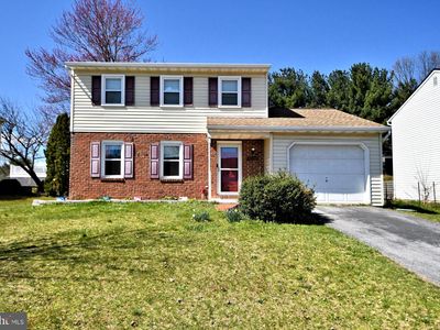 830 Evergreen St, Denver, PA, 17517