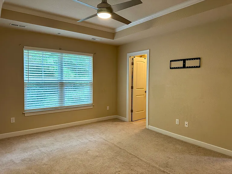 700 Albertine Ct — Photo 12