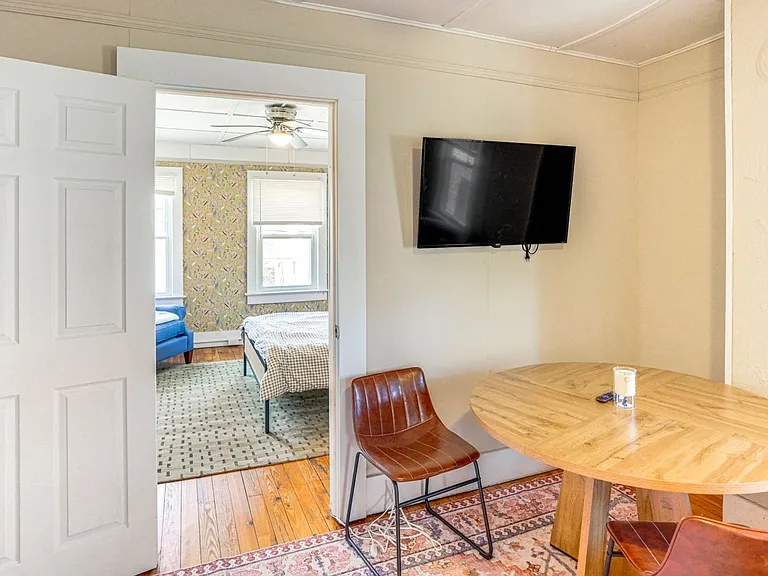 442 Columbia St #2 — Photo 8
