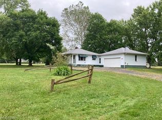 2970 Greenville Rd, Cortland, OH 44410