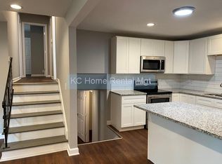 10204 W 54th St, Merriam, KS 66203