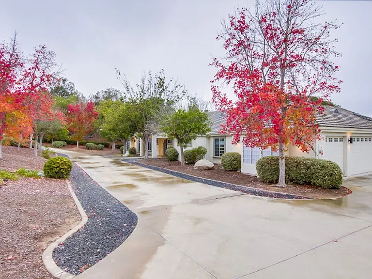 4124 Stonebridge Ln — Photo 100