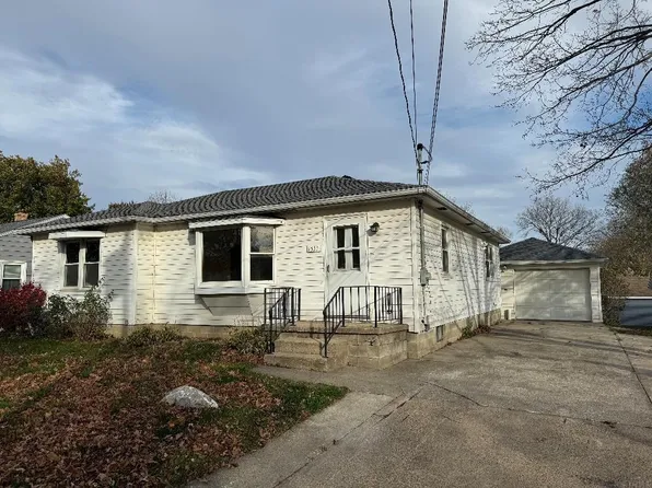 1551 W 11th St, Waterloo, IA 50702