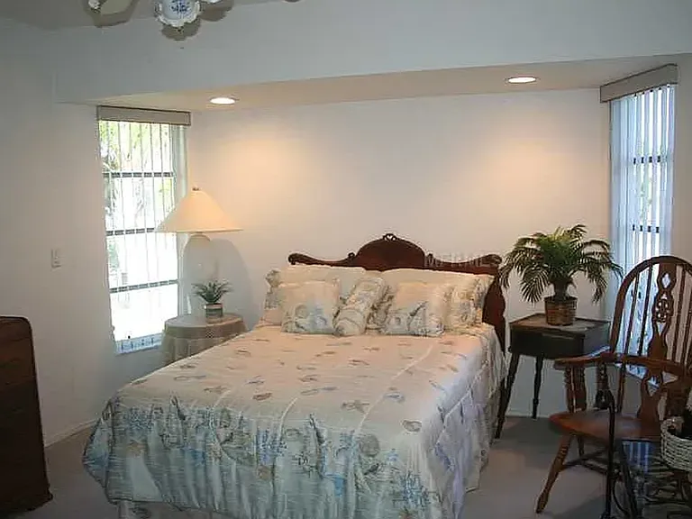 2583 Oberon Rd — Photo 7