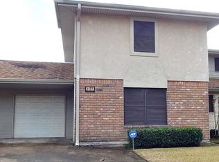 3177 Matterhorn Dr, Port Neches, TX 77651