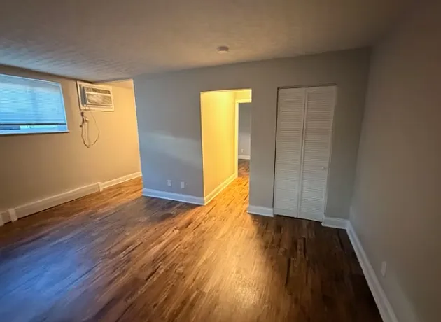 719 Elliott Ave #8 — Photo 3