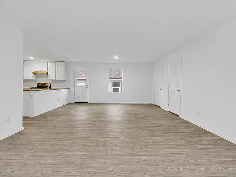 9206 Selene Pl — Photo 6