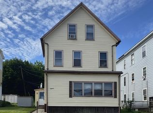 18 Maxwell St APT 2, Worcester, MA 01607