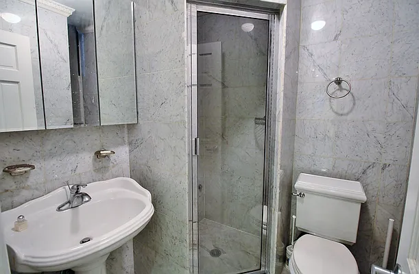 Rented by Julianna Realty Corp | media 27