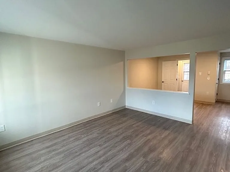 15 Otter Brook Cir #19 — Photo 4