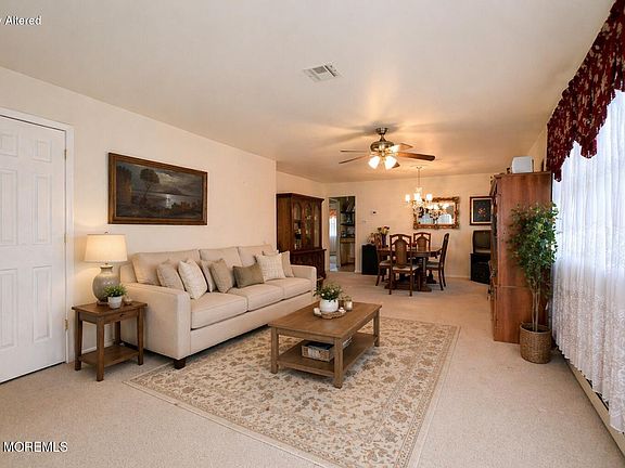 4th image of 32 Bonaire Drive
