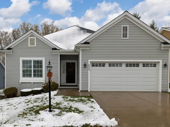 2800 Sun Ridge Dr, Erie, PA 16509
