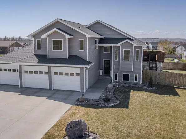 217 22nd St NE, Beulah, ND 58523