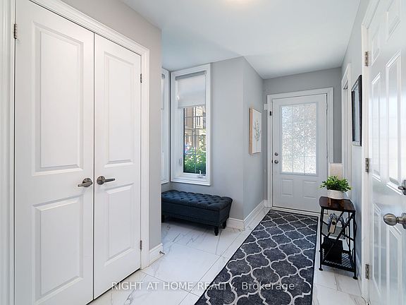 2nd image of 2 Queen Mary Ct