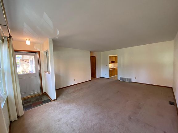 3rd image of 5740 Firwood Pl