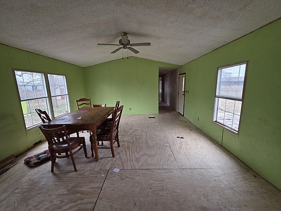 4th image of 18339 Emmett Kelly Road