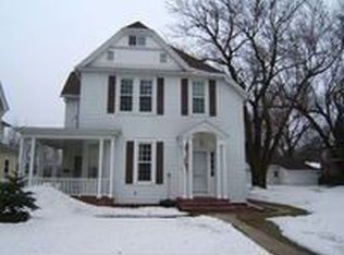 3007 Jackson St, Sioux City, IA 51104