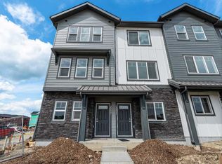 200 E Southridge Dr #1306, Okotoks, AB T1S0N8