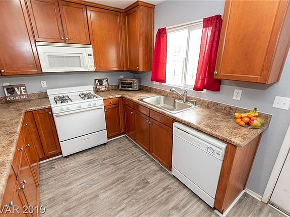 4th image of 1848 Vida Pacifica St