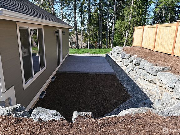 5th image of 1150 Whidbey Street