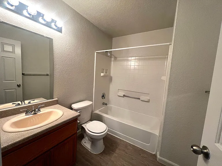 4730 E Craig Rd #2104 — Photo 12