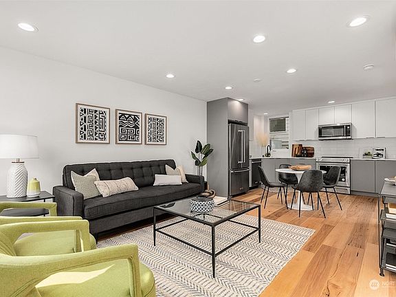 5th image of 3413 B 23rd Avenue W