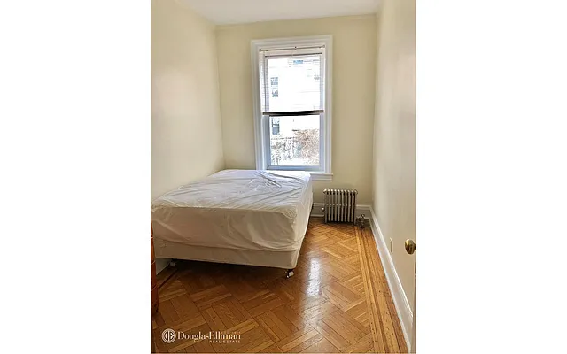 Rented by Douglas Elliman | media 26