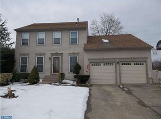 54 Long Bow Dr, Sewell, NJ 08080