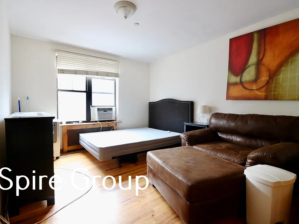 646 10th Ave #5D