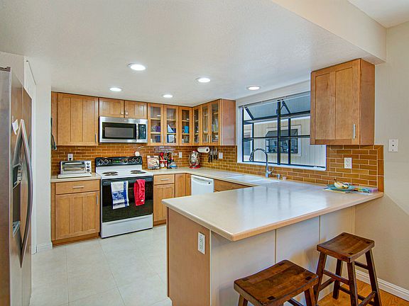 5th image of 122 Monte Villa Ct