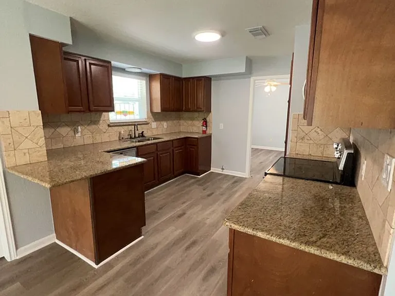 27226 Pyeatt Ln — Photo 9